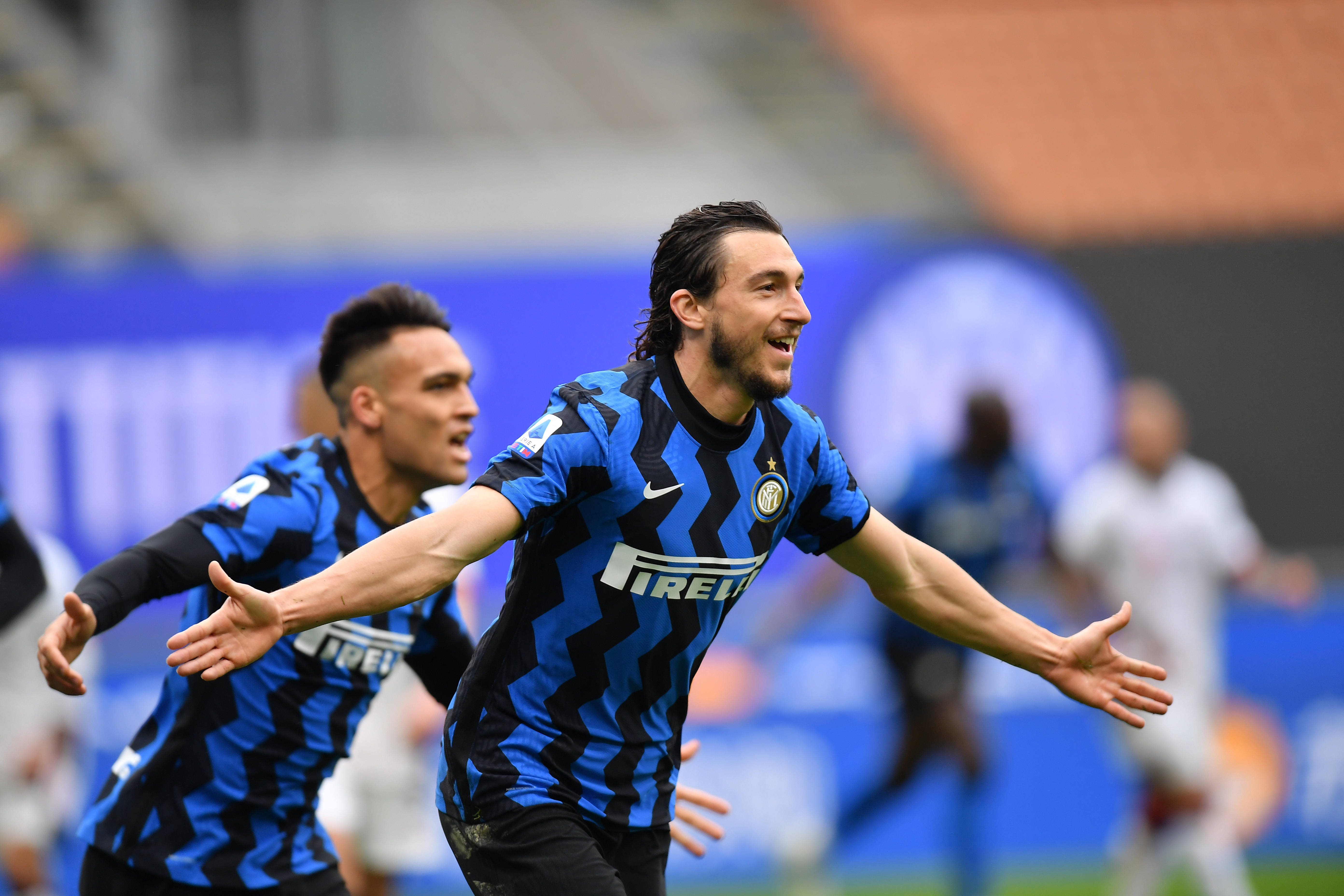 LPL导播出现重大失误！TES阵容“复制粘贴”EDG，难怪宁王会开喷