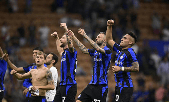 icon乐芙兰两波致命白给 San泽丽灿烂花火 Cat队击败icon队