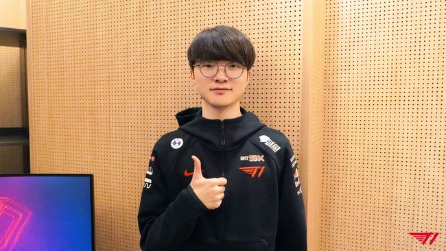 资讯世界赛首鸡，离谱哥3倍SKS立功
