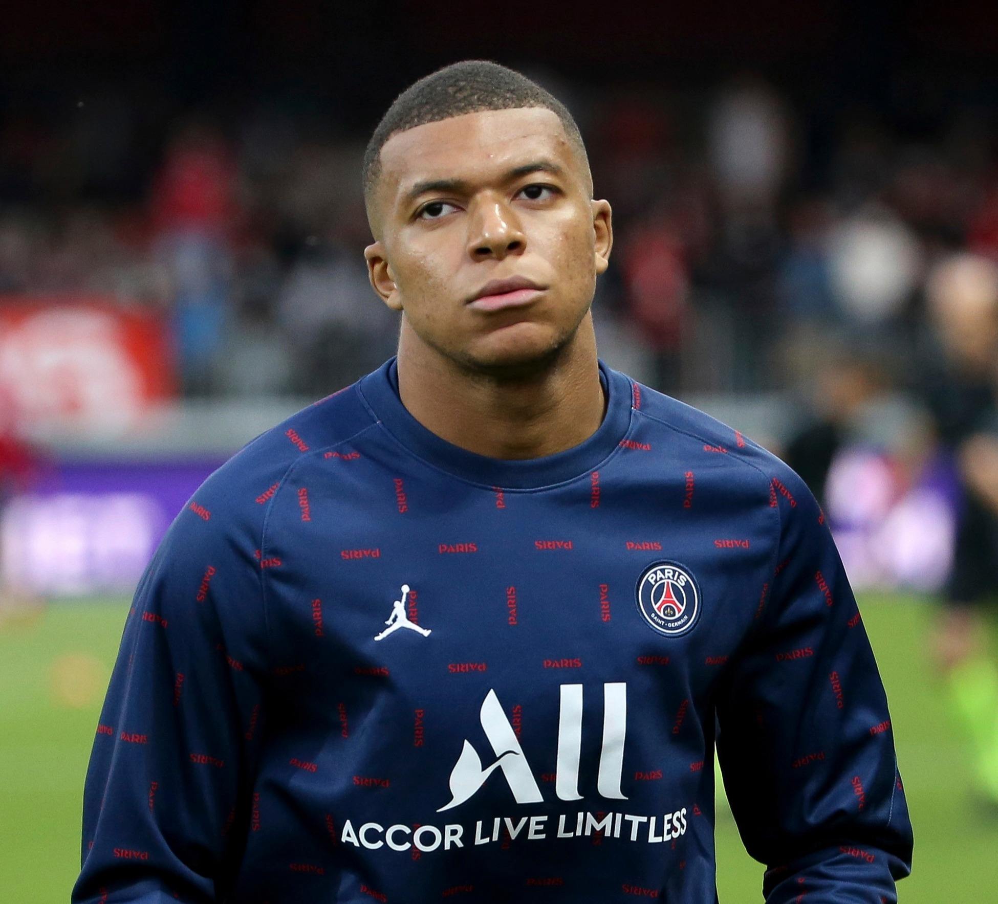 亚索时隔1685天再度在LPL的上单出场