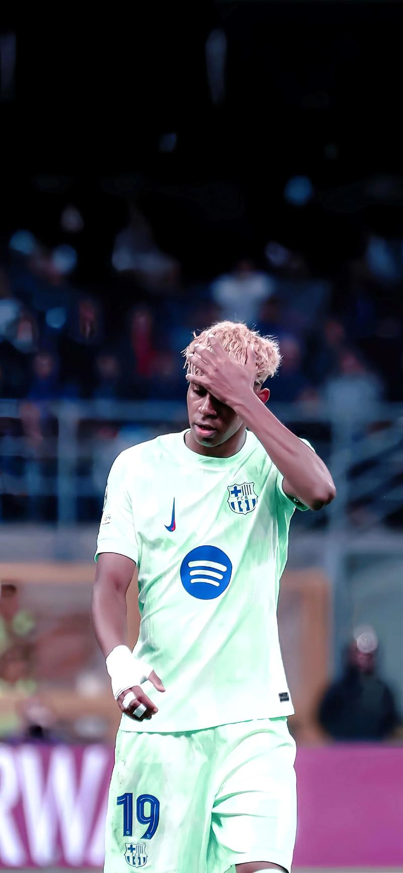 EDG发布Viper选手归队情况：抵达中国境内开始隔离