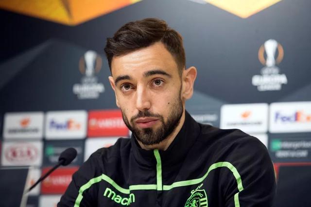 LPL海报大比拼：LNG集合打CALL RNG斗转星移